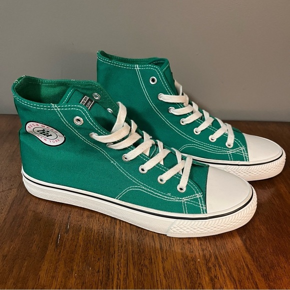 Rocawear Men's Cousey Canvas High Top Navy Sneakers Size 8.5 . New, never worn - Picture 2 of 14